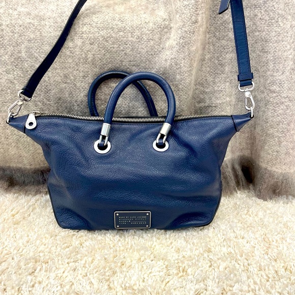 Authentic Marc Jacobs Navy Blue Leather Bag - Picture 2 of 5